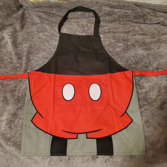 Williams Sonoma Kids Mickey Mouse Apron - Picture 2 of 7
